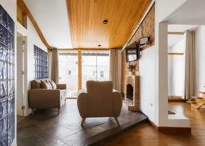 Sumaq Sisa & Loft